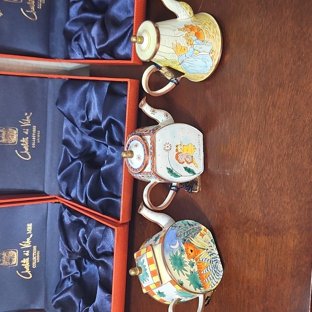 Charlotte di Vita Numbered Edition Mini Teapot Set (3) • Boxed • Collectible